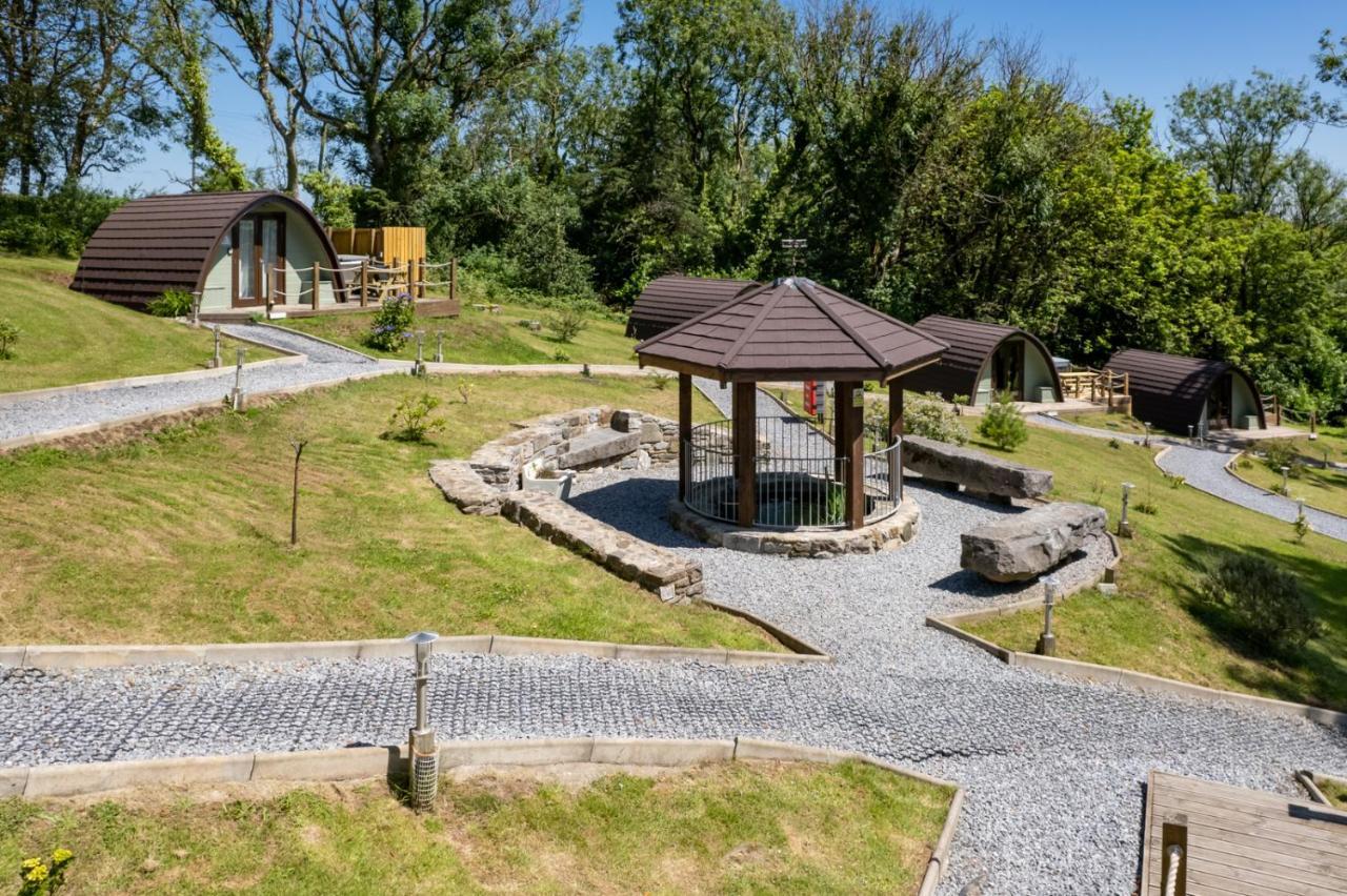 Pods At Broadway Villa Laugharne Exterior photo