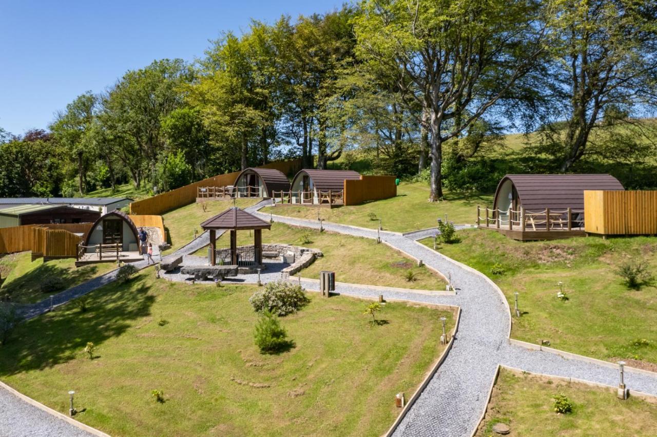 Pods At Broadway Villa Laugharne Exterior photo